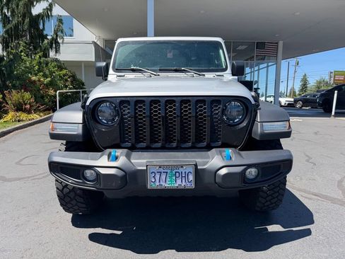 Used 2023 Jeep Wrangler Unlimited w/ Sun & Screen Package AWD/4WD image 2
