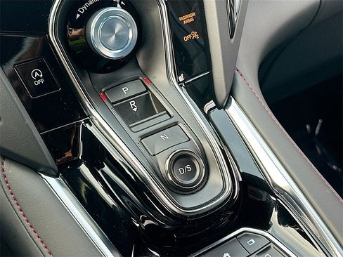 Used 2025 Acura RDX A-Spec image 17