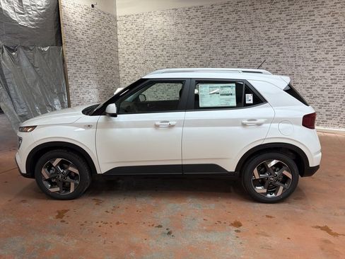 New 2026 Hyundai Venue SEL image 4