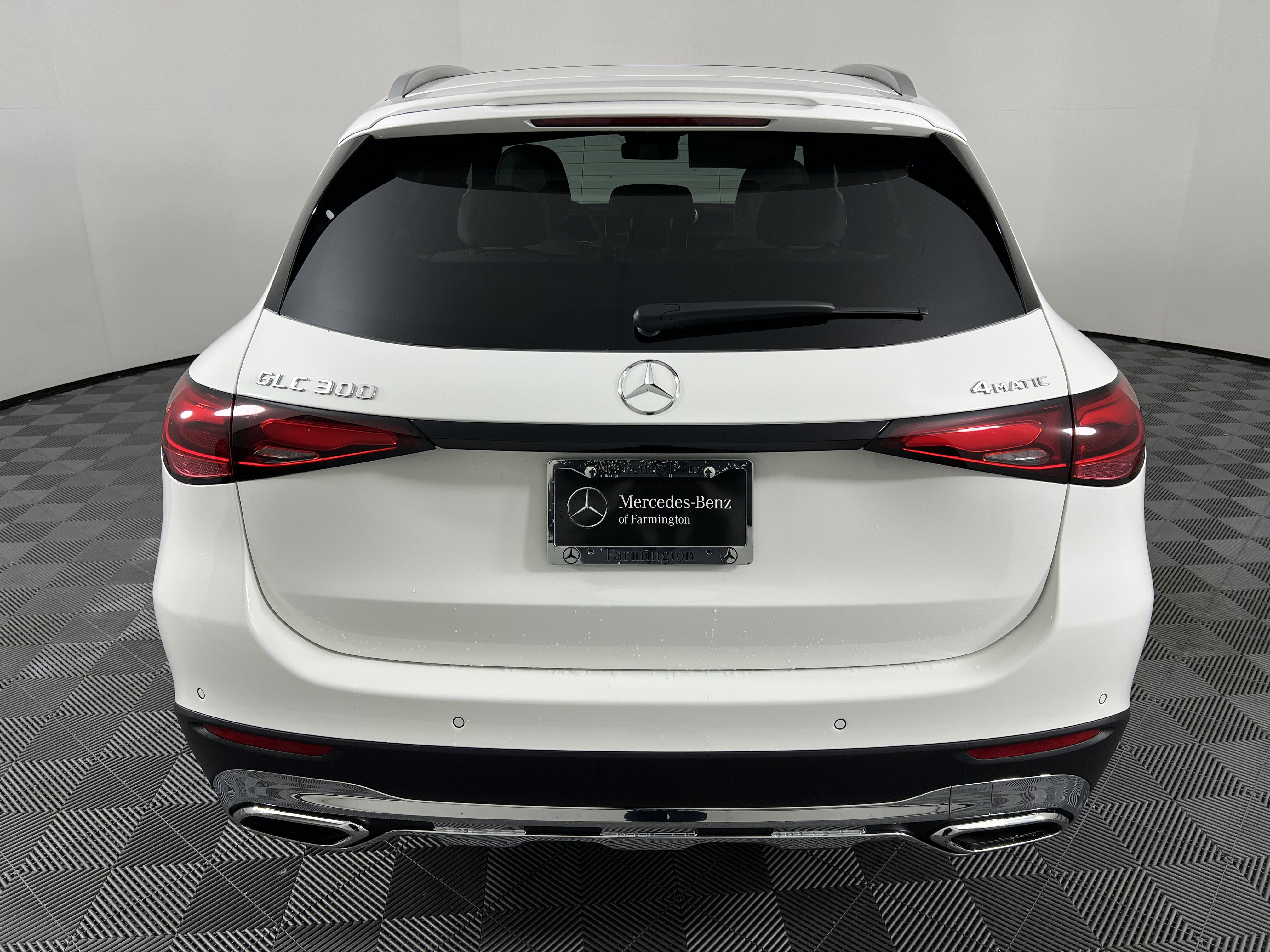 Used 2026 Mercedes-Benz GLC 300 4MATIC image 11