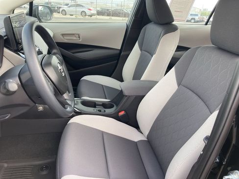 Certified 2025 Toyota Corolla LE FWD image 16