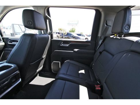 Used 2025 GMC Sierra 3500 Denali w/ Denali Reserve Package AWD/4WD image 9