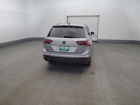 Used 2022 Volkswagen Tiguan SE AWD/4WD image 7