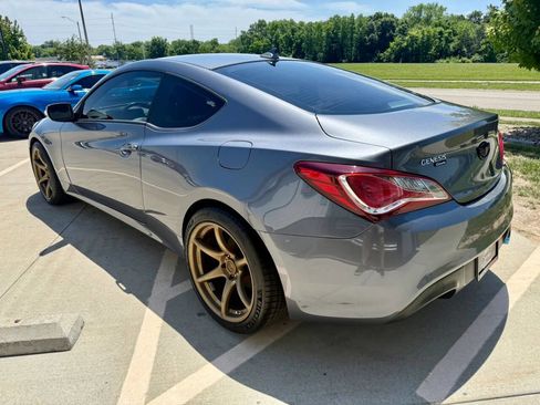 Used 2015 Hyundai Genesis 3.8 RWD image 6