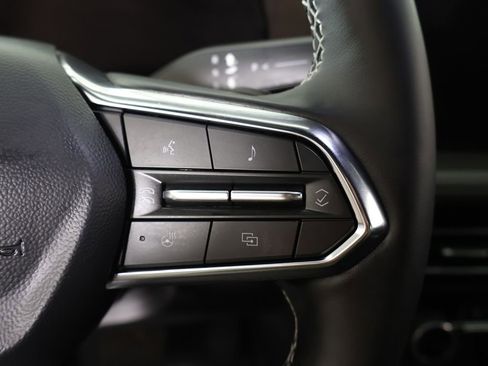 Used 2026 Chevrolet Traverse LT w/ Driver Confidence Package image 45