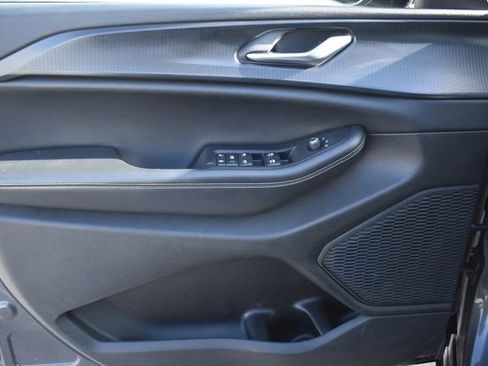 Used 2023 Jeep Grand Cherokee L Laredo image 11