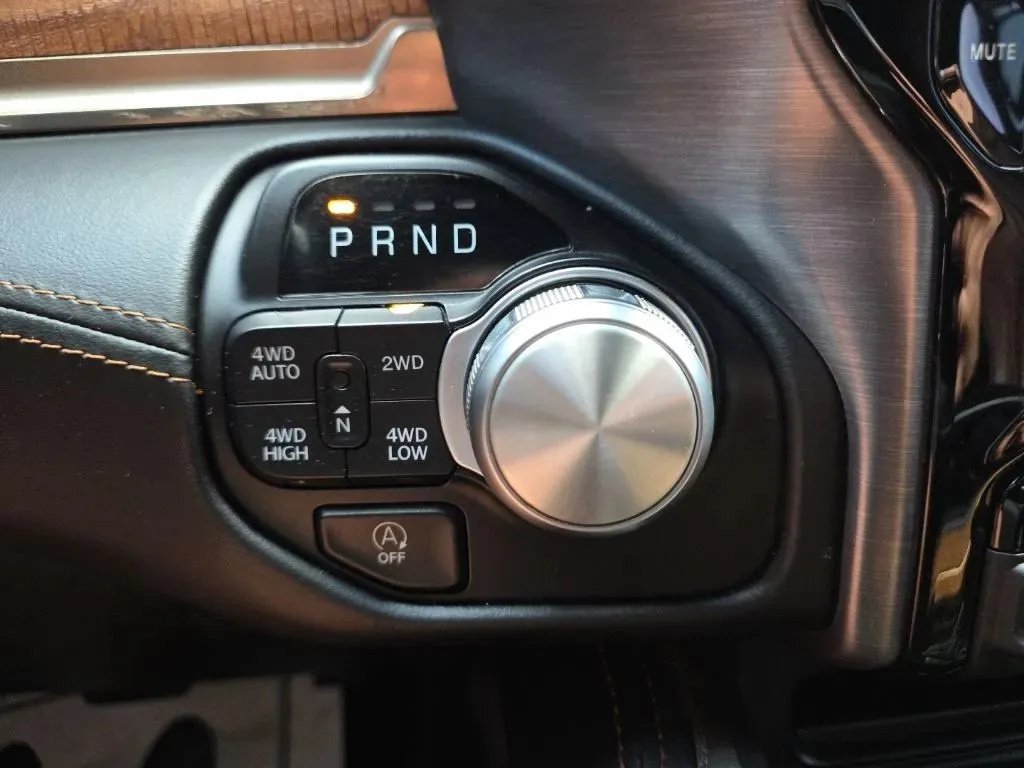 Used 2021 RAM 1500 Limited AWD/4WD image 33