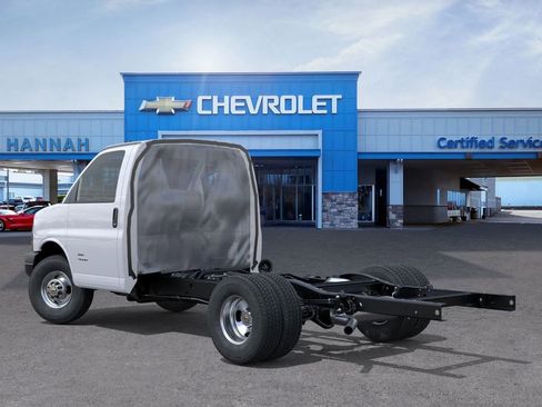New 2025 Chevrolet Express 3500 w/ Power Convenience Package RWD image 23