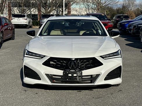 Certified 2025 Acura TLX w/ Technology Package image 9