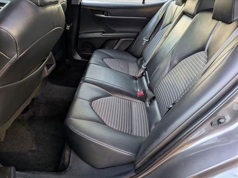 Used 2023 Toyota Camry SE image 17