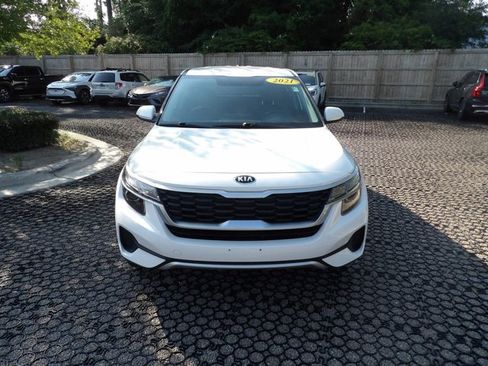 Used 2021 Kia Seltos LX AWD/4WD image 2
