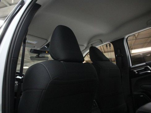 New 2026 Mitsubishi Outlander ES image 23