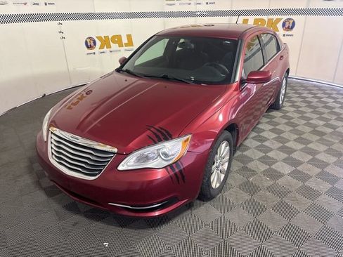 Used 2013 Chrysler 200 Touring w/ Cold Weather Group FWD image 6