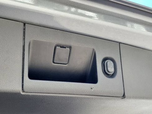 Used 2019 GMC Yukon Denali w/ Open Road Package RWD image 9