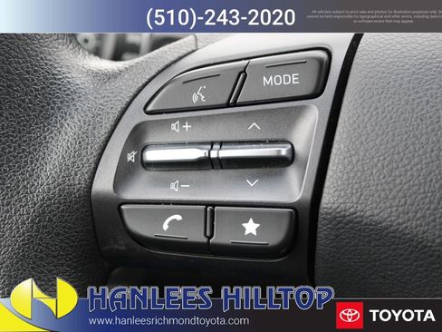 Used 2023 Hyundai Kona SE image 28