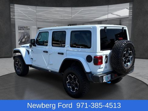 Used 2022 Jeep Wrangler Unlimited Rubicon 4xe w/ Cold Weather Group AWD/4WD image 7