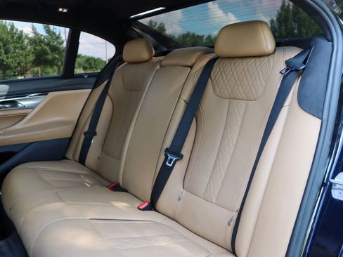 Used 2016 BMW 750i xDrive AWD/4WD image 17