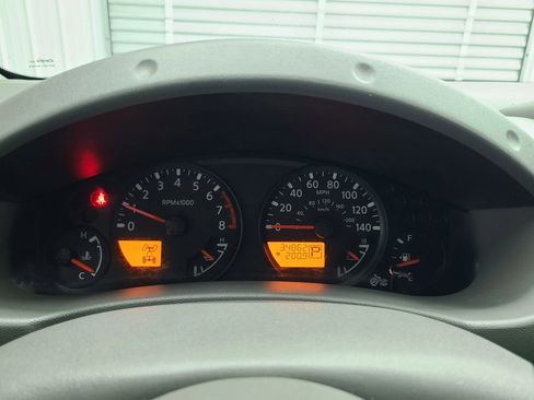 Used 2019 Nissan Frontier SV AWD/4WD image 27