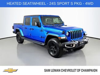 Used 2021 Jeep Gladiator Sport AWD/4WD video 1