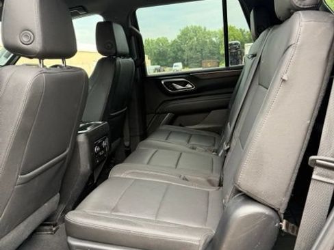 Used 2023 Chevrolet Tahoe LT w/ Luxury Package AWD/4WD image 10