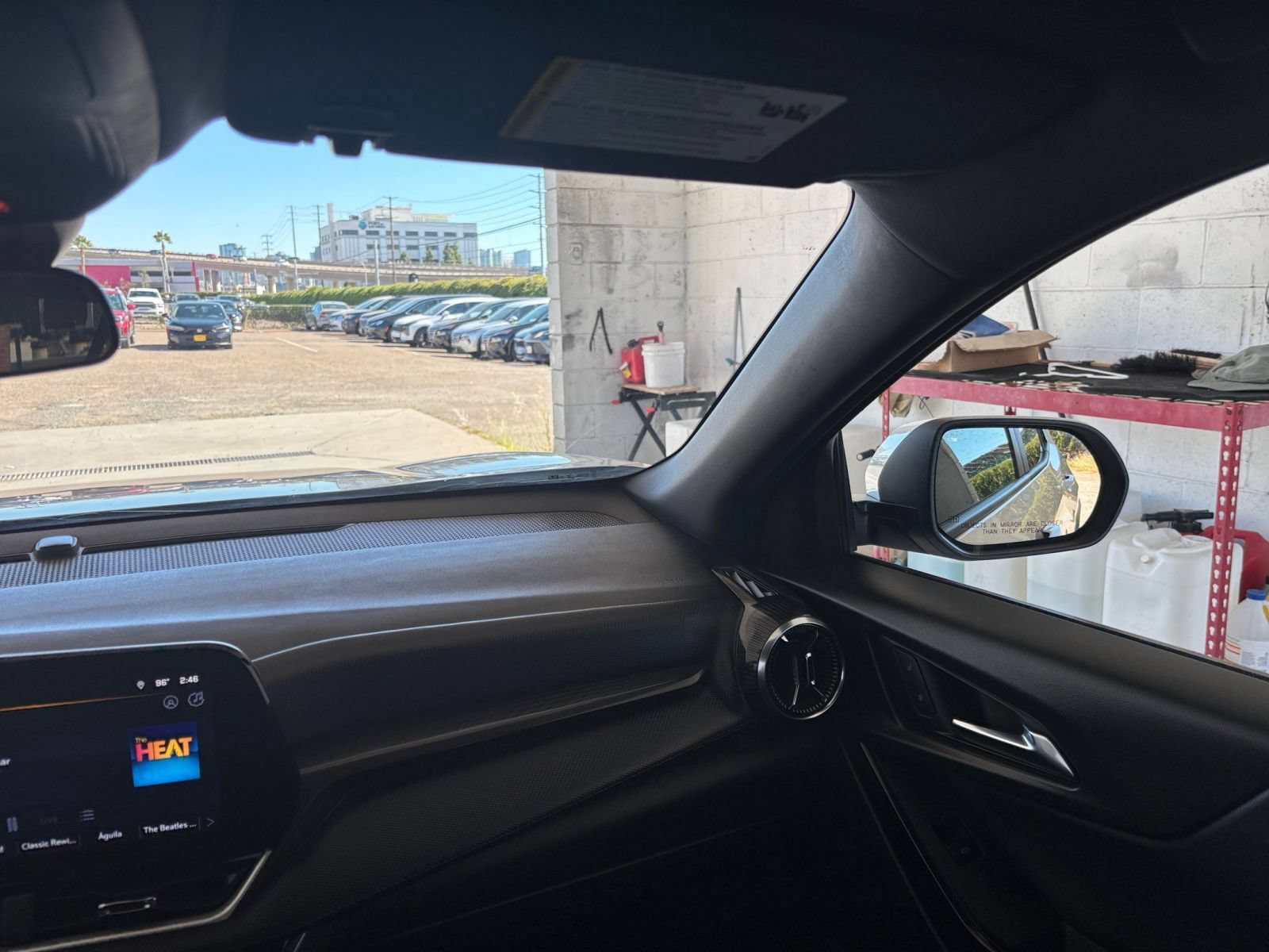 Used 2025 Chevrolet Equinox LT FWD image 34
