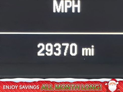 Used 2024 Chevrolet Trax RS image 33