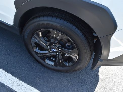 Used 2025 Subaru Crosstrek 2.0i AWD/4WD image 11