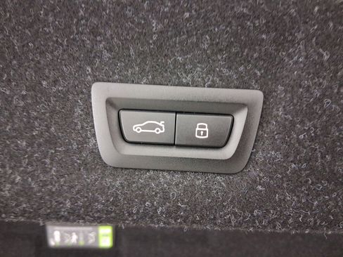 New 2026 BMW 330i Sedan w/ M Sport Package image 28