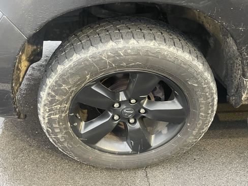 Used 2016 RAM 1500 Express w/ Black Ram 1500 Express Group image 9