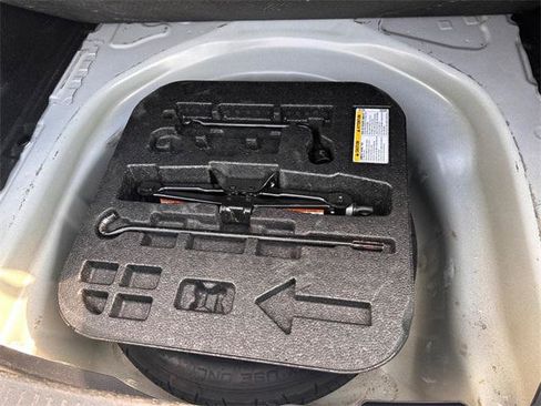 Certified 2023 Toyota Corolla LE image 26