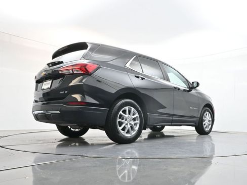 Used 2024 Chevrolet Equinox LT AWD/4WD image 38