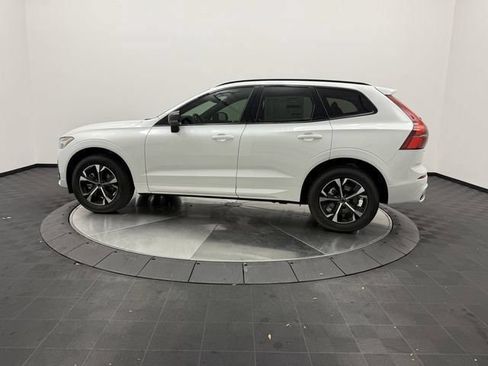 New 2026 Volvo XC60 B5 Core AWD/4WD image 4