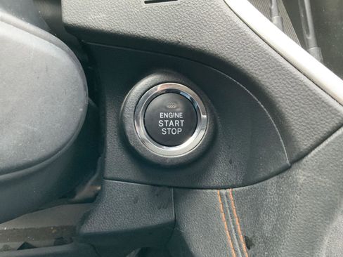 Used 2023 Subaru Crosstrek 2.0i Premium image 32