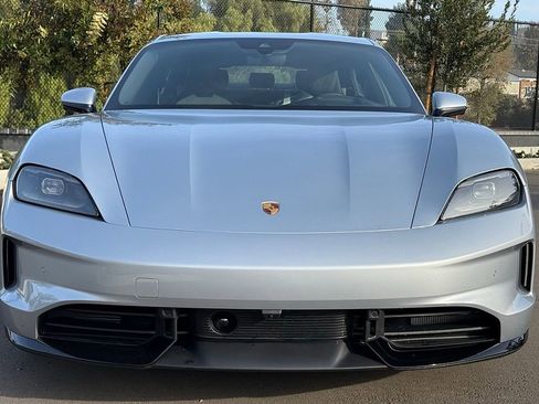 New 2025 Porsche Taycan 4S AWD/4WD image 2