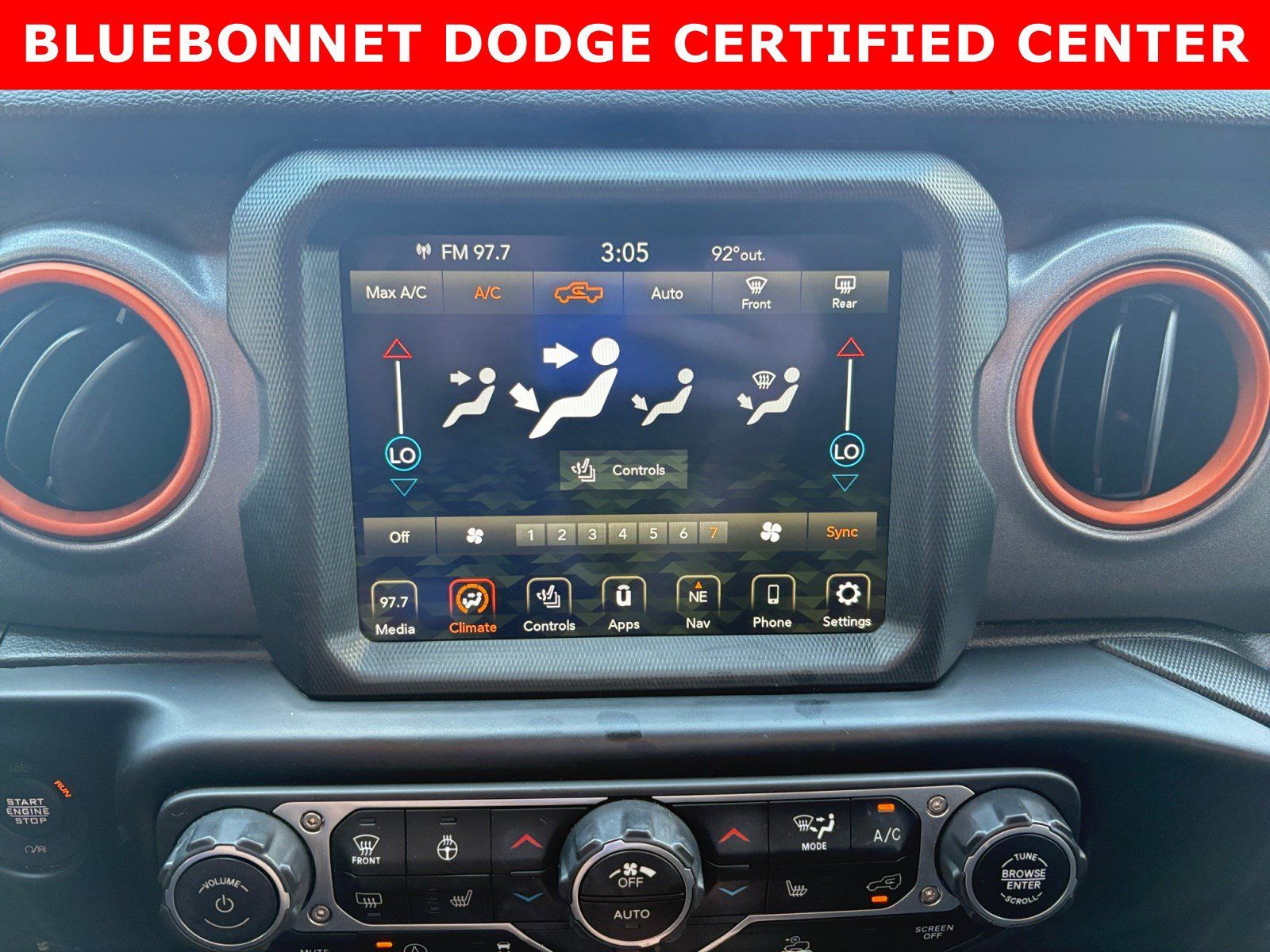 Used 2023 Jeep Gladiator Mojave w/ Cold Weather Group AWD/4WD image 17