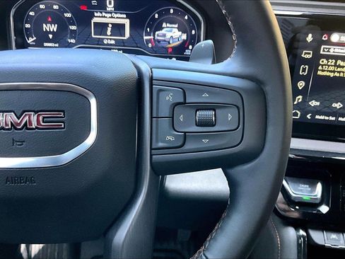 Used 2025 GMC Sierra 1500 AT4 w/ AT4 Premium Package AWD/4WD image 21