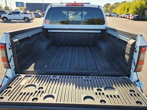New 2026 Nissan Frontier SV w/ SV Convenience Package image 7