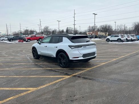 New 2026 Chevrolet Equinox EV RS image 3