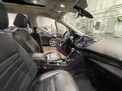 Used 2015 Ford Escape Titanium image 28