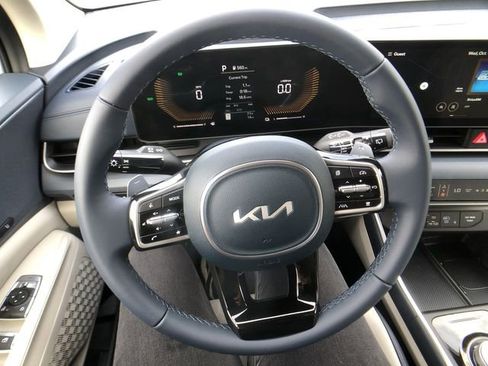 New 2026 Kia Carnival EX image 14