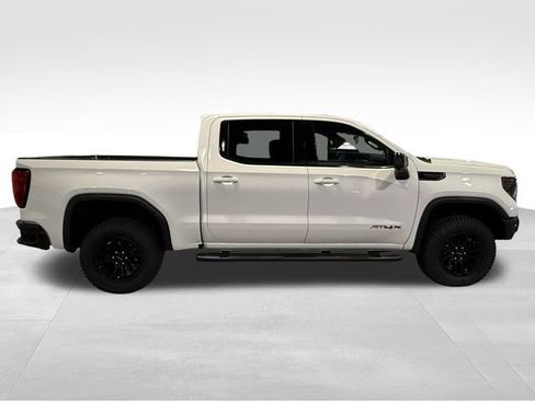 Used 2023 GMC Sierra 1500 AT4X image 8