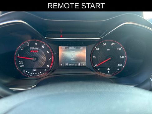 Used 2021 Chevrolet TrailBlazer RS w/ Sun and Liftgate Package AWD/4WD image 14