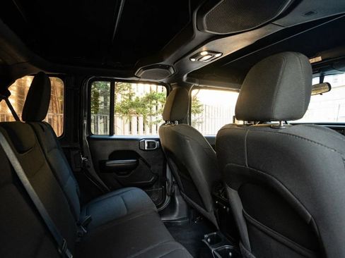 Used 2020 Jeep Wrangler Unlimited Sport S AWD/4WD image 14