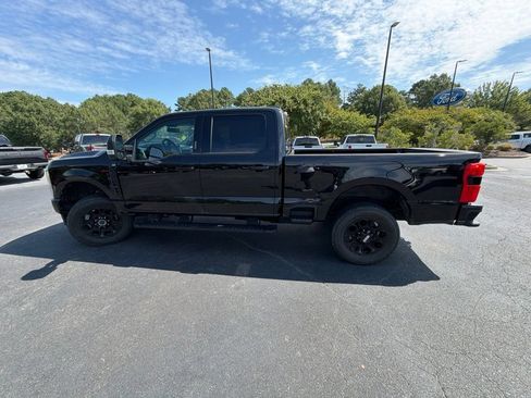 Used 2023 Ford F250 XLT w/ Black Appearance Package AWD/4WD image 6
