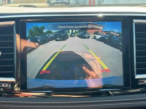 Used 2026 Chrysler Pacifica Limited FWD image 21