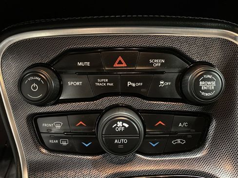 Used 2017 Dodge Challenger GT w/ GT Interior Package AWD/4WD image 39