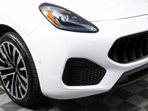 Used 2023 Maserati Grecale Modena image 40