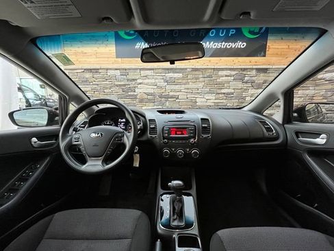 Used 2017 Kia Forte LX FWD image 18