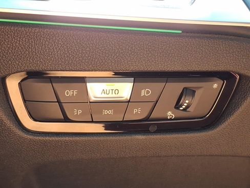 Used 2023 BMW M340i xDrive AWD/4WD image 18