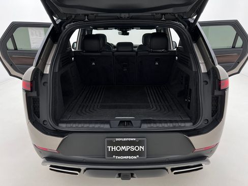 Used 2023 Land Rover Range Rover Sport SE image 24
